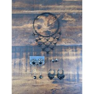 Black Beaded Adjustable Choker‎ & 4 Pairs Of Matching Earrings